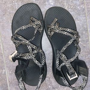 Chacos!